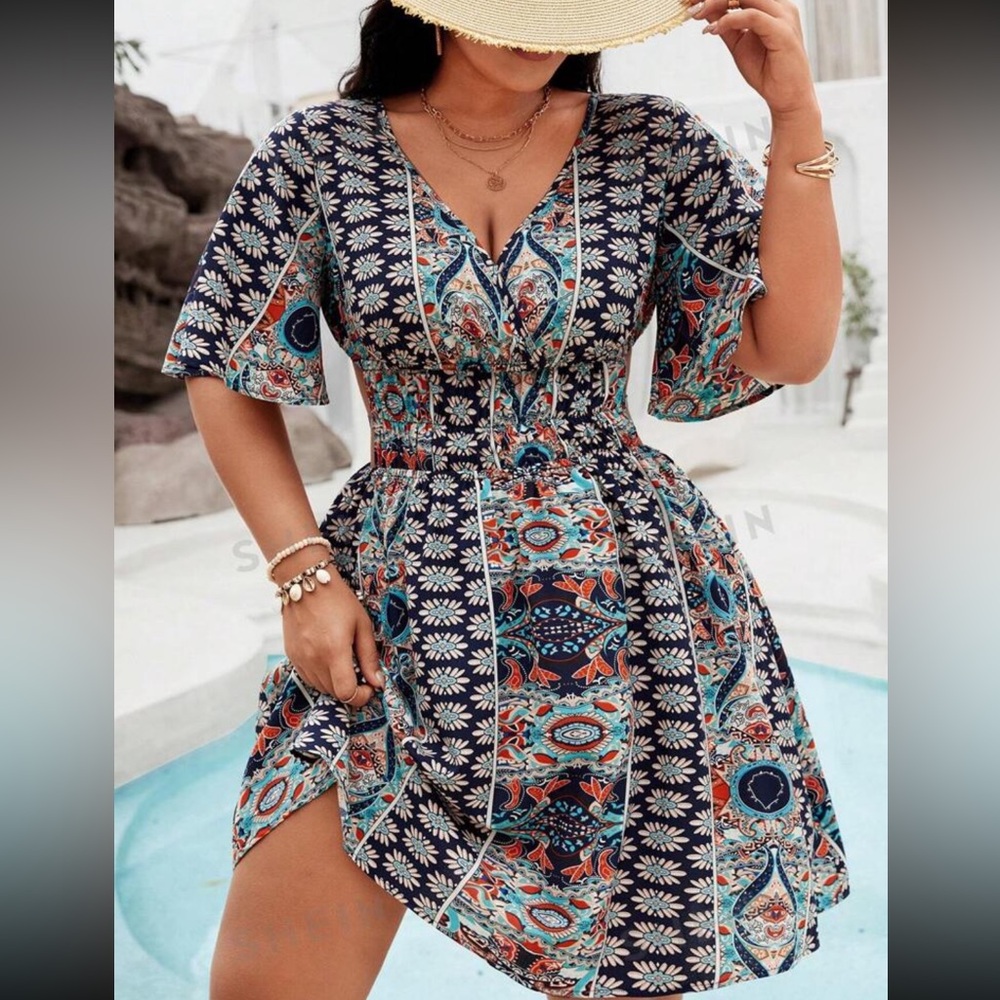 NIP SHEIN VCAY Plus Size Floral Print V-Neck Ruffle Sleeve Short Dress 4XL